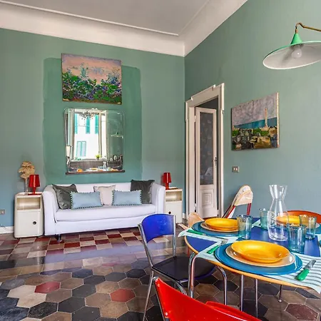 Apartment Joivy Elegant Flat With Balcony Milan