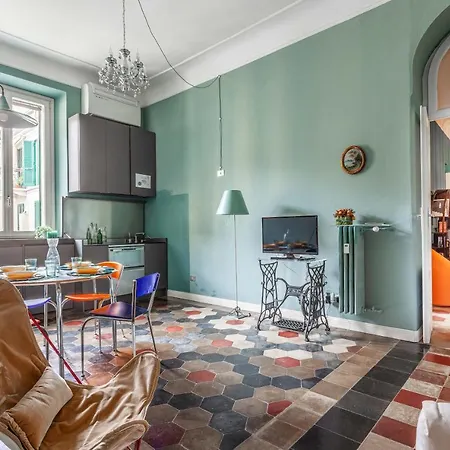 Joivy Elegant Flat With Balcony Milan