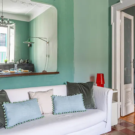 Joivy Elegant Flat With Balcony Appartamento