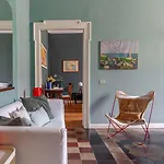 Joivy Elegant Flat With Balcony