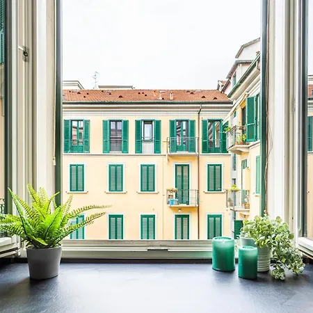 Joivy Elegant Flat With Balcony Daire Milano