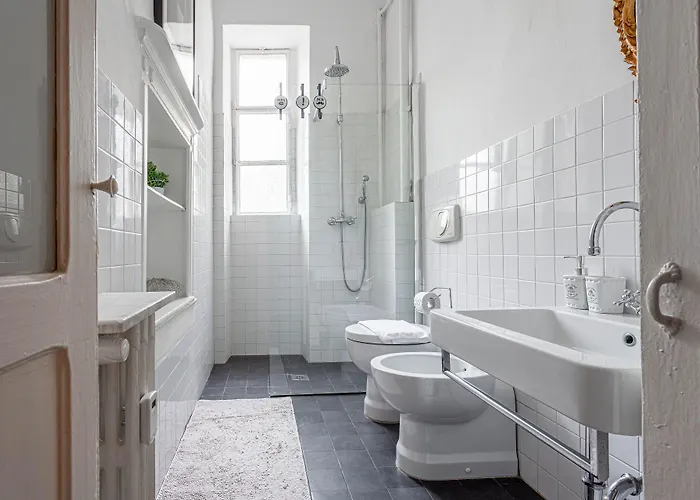 Apartament Joivy Elegant Flat With Balcony Mediolan